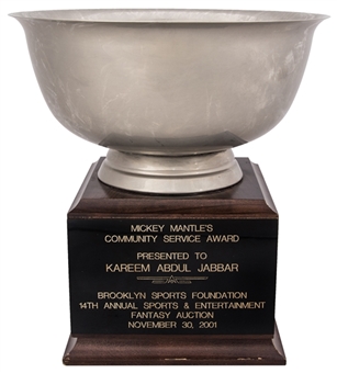 2001 Brooklyn Sports Foundation Mickey Mantle’s Community Service Award Presented to Kareem Abdul-Jabbar (Abdul-Jabbar LOA)